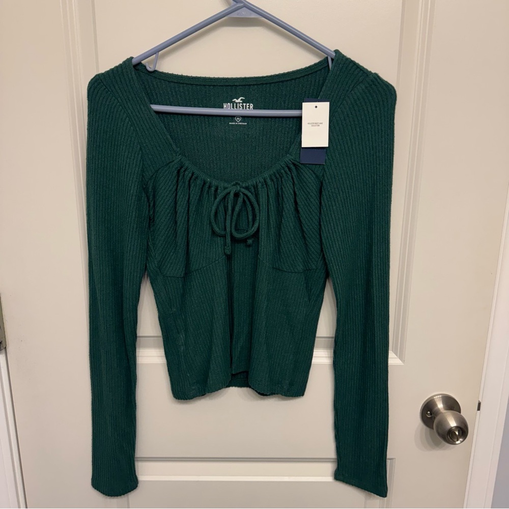 NWT! Hollister Women's Green Long Sleeve Top, M